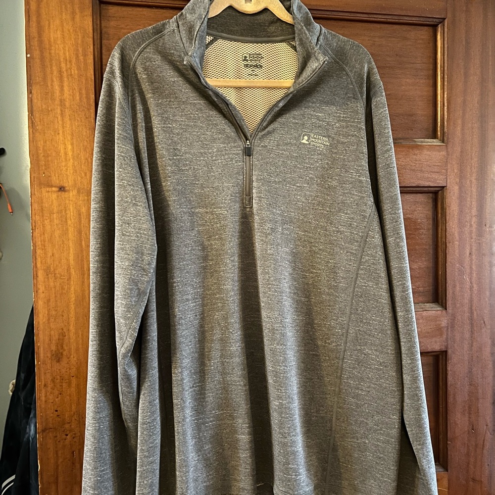EMS NWT Men’s XL Tech 1/4 Zip Pullover in Brown
